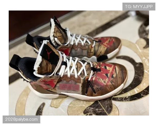 威少又双叒叕穿错袜子了？这穿搭是认真的吗